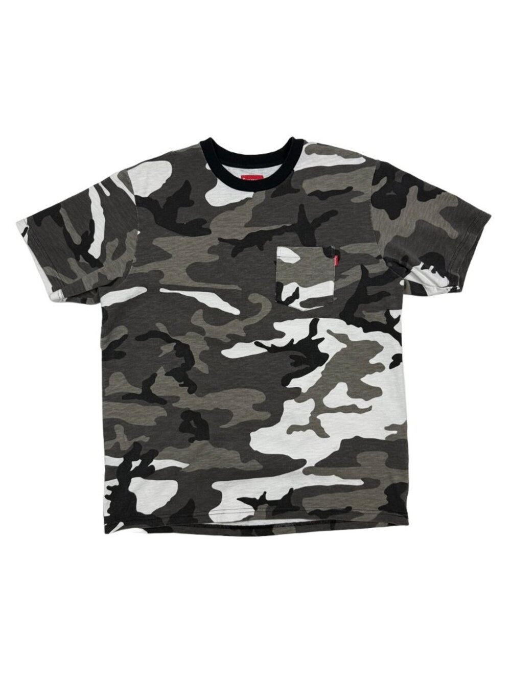 FW18 Supreme Snow Camo Pocket Tee